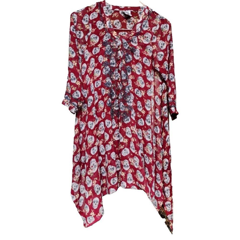 Ivy Jane Size XS Skull Print Embroidered Asymmetrical Long Top